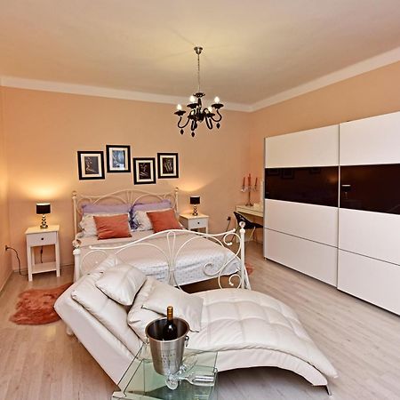 Apartments Villa Herak Porec Esterno foto
