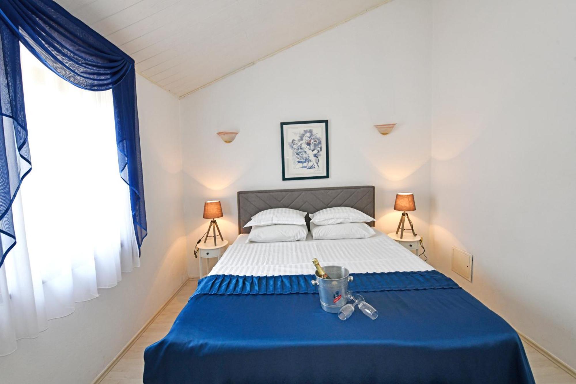 Apartments Villa Herak Porec Esterno foto